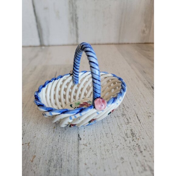 Vintage Spain basket mini porcelain handle home decor xmas figure - Picture 2 of 7